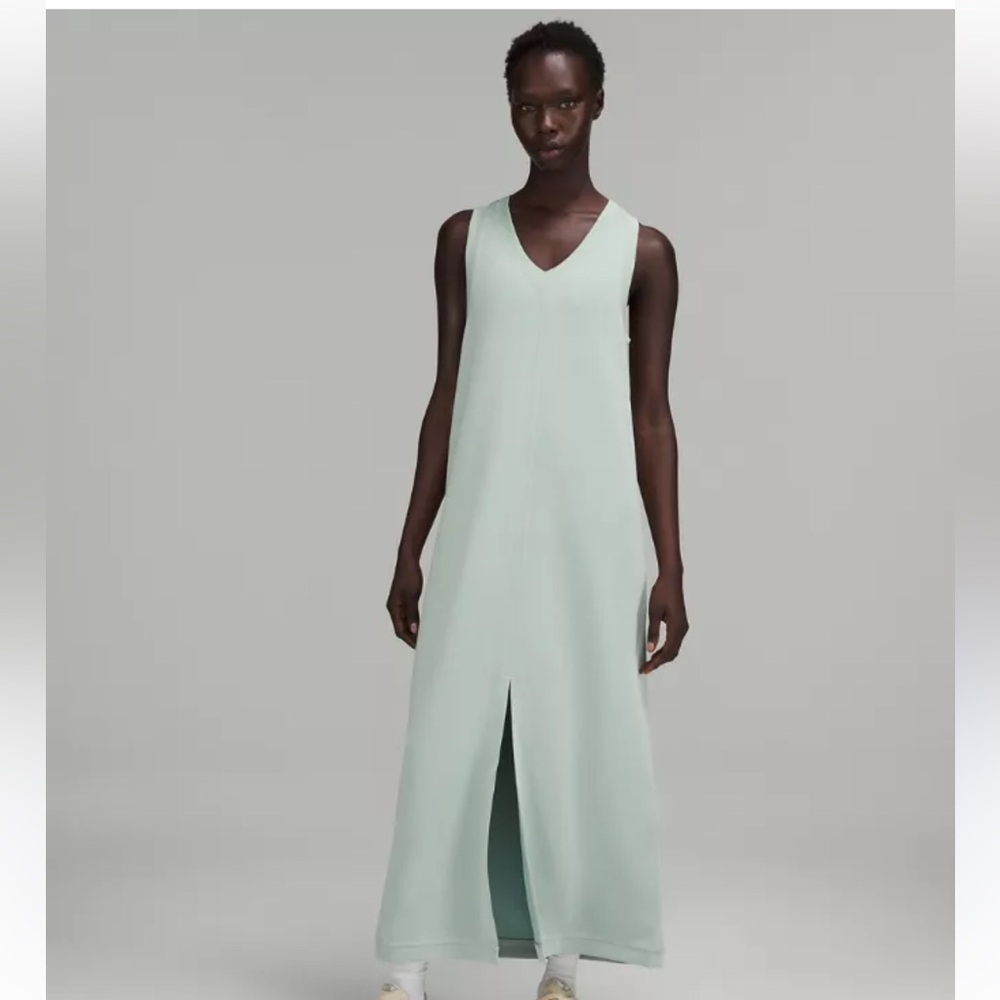 LULULEMON •  Ease of it All V-Neck Dress